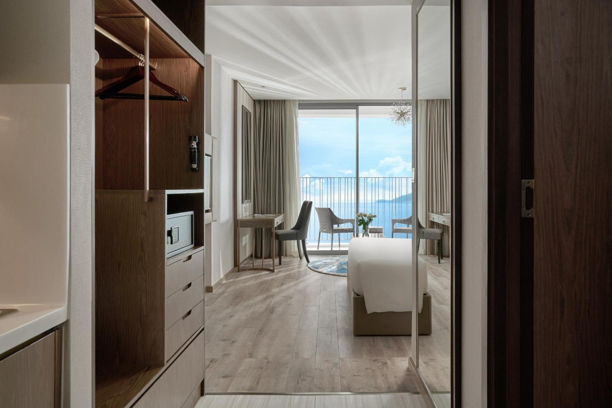 Panorama Oceanfront Suite Nha Trang Eksteriør bilde